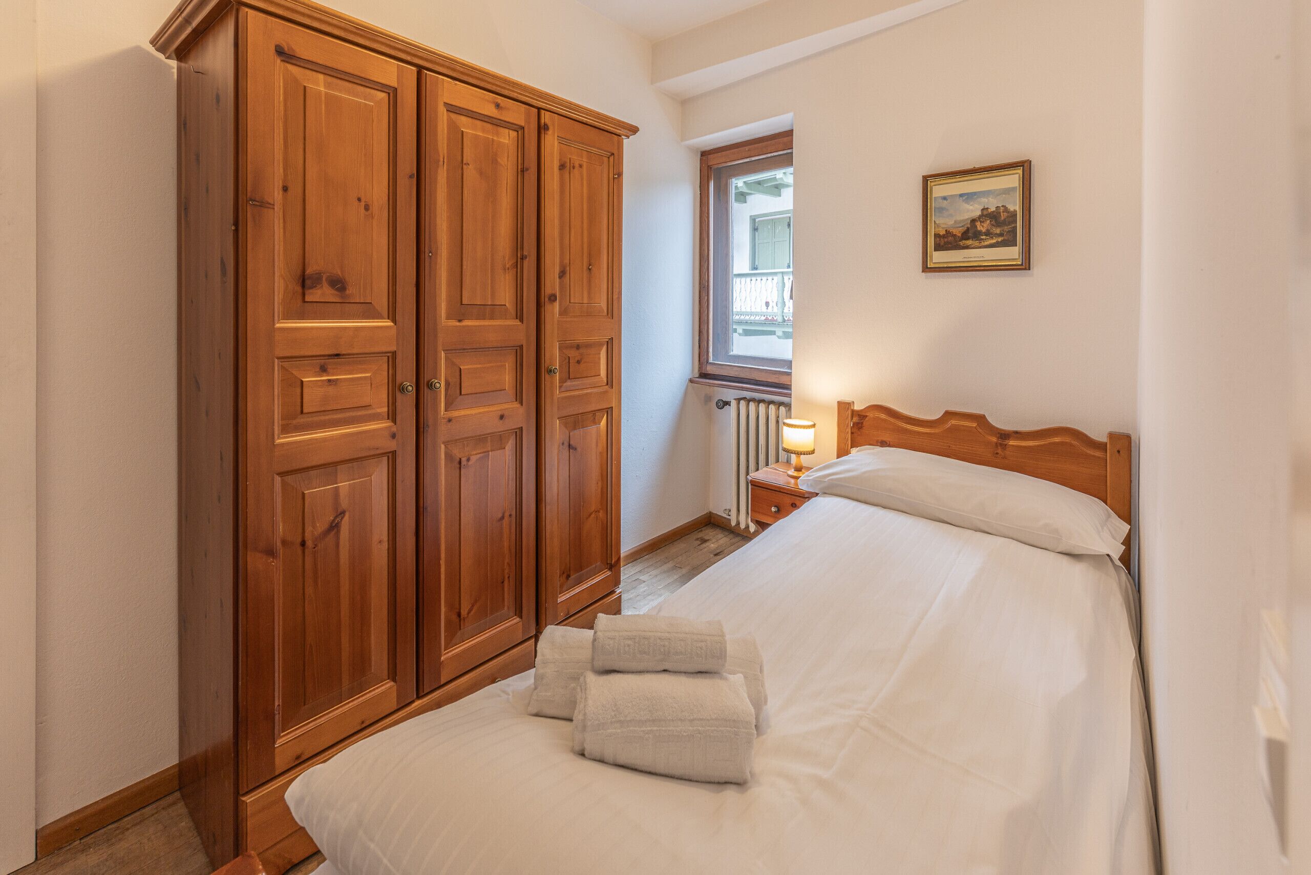 4 Schlafzimmer, Schreibtisch, Bügeleisen/Bügelbrett, kostenloses WLAN