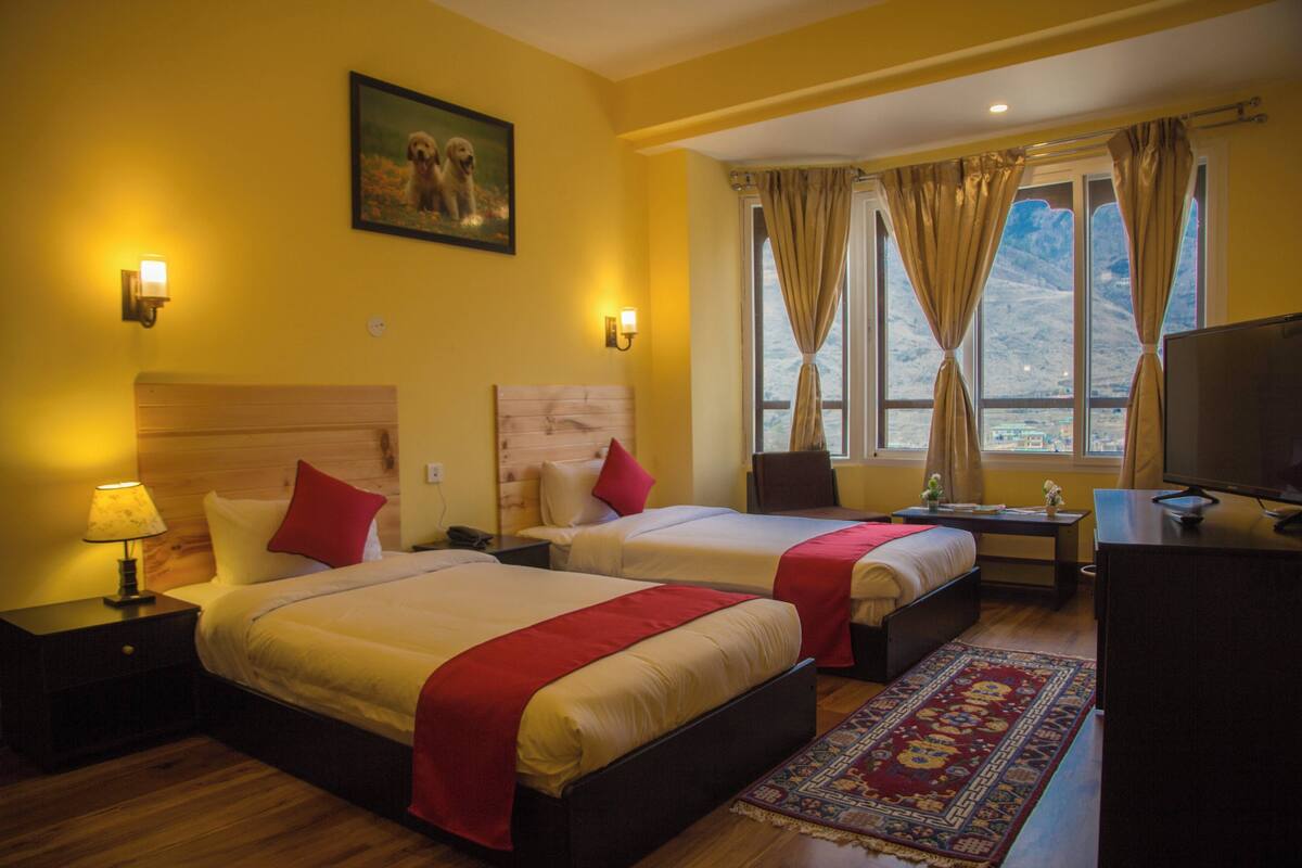Deluxe Twin Room