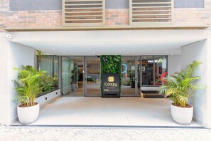Exterior - Cozzy Premium Paulista Hotel (Sao Paulo)