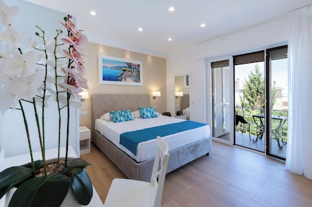 Superior Double Room | Desk, free WiFi