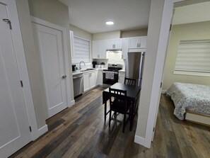 1 Schlafzimmer, Bügeleisen/Bügelbrett, kostenloses WLAN, Bettwäsche