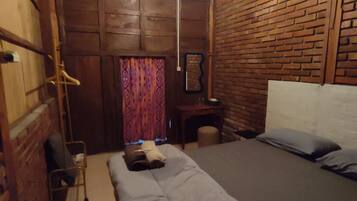 Villa | Iron/ironing board, free WiFi