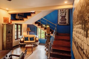 럭셔리 빌라, 침실 5개, 에어컨, 호수 전망 | 거실 공간