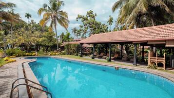 Alberca al aire libre