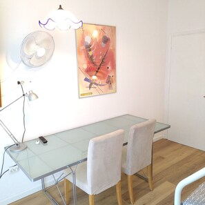 Apartment, 3 Schlafzimmer, Raucher, Balkon | Innenbereich