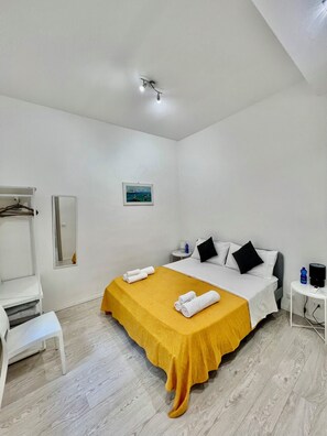 2 chambres, bureau, Wi-Fi gratuit, draps fournis