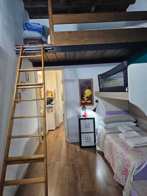 2 Schlafzimmer, Bügeleisen/Bügelbrett, Internetzugang, Bettwäsche