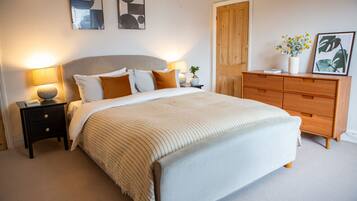 2 bedrooms, Internet, bed sheets
