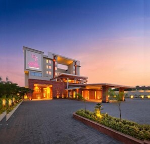 Exterior - Regenta Central Shivani Solapur (Mohol)