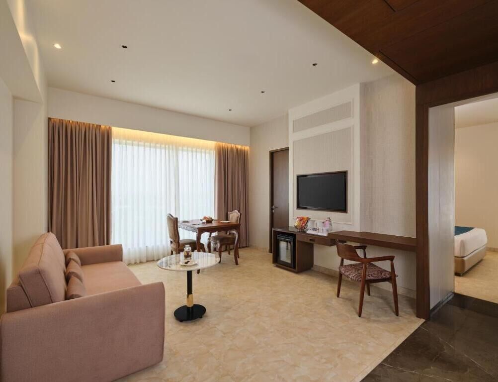 Suite | Living area