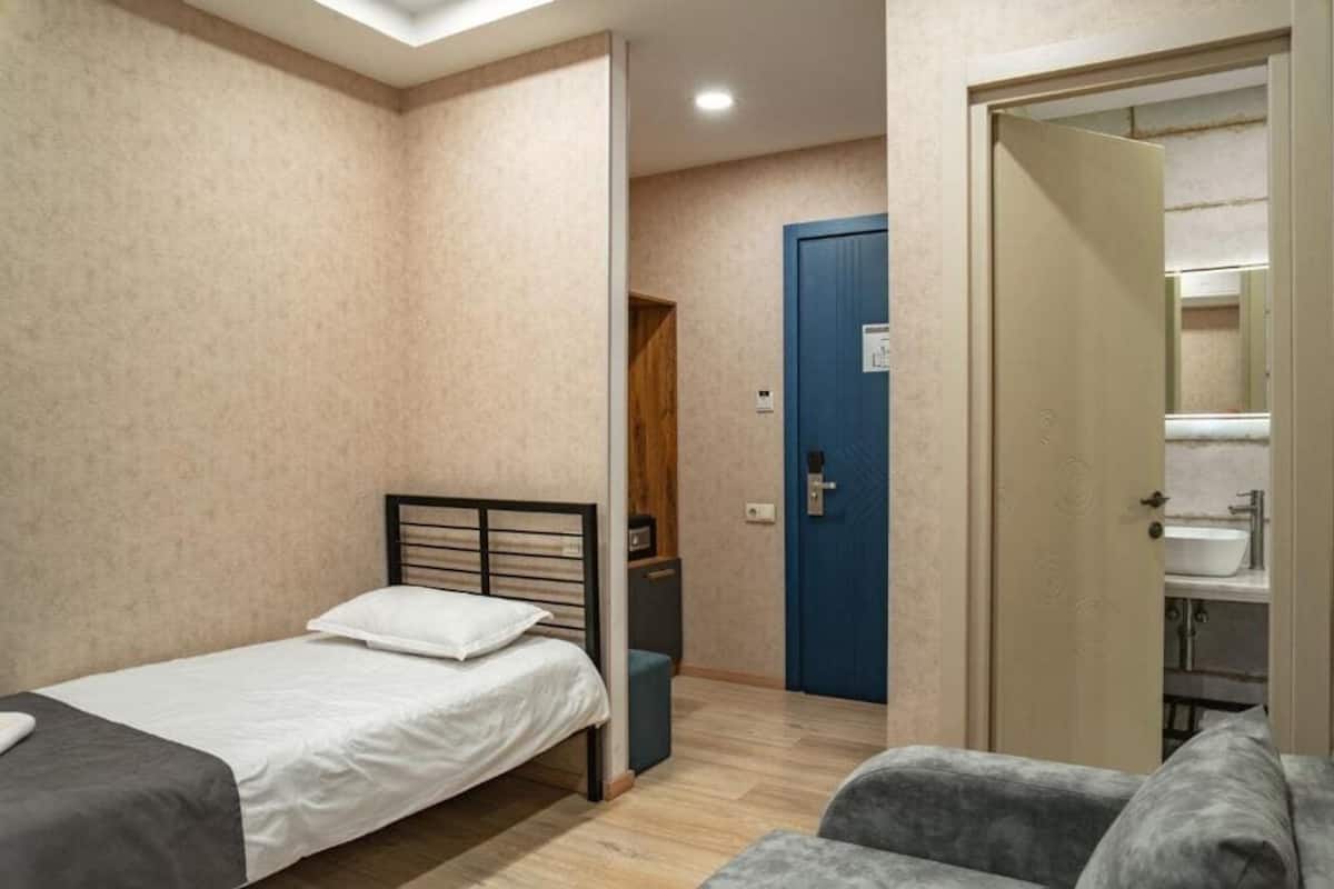 Superior Triple Room | Premium bedding, pillowtop beds, in-room safe, desk