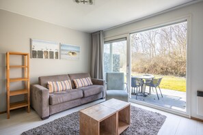 Televisie, boeken en een stereo