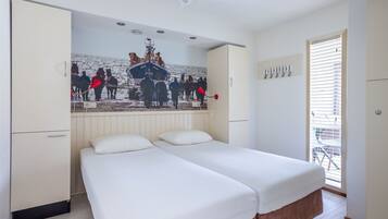 1 bedroom, in-room safe, travel cot, free WiFi