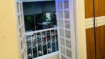 Luxe kamer | Uitzicht vanaf balkon