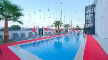 AuĂenpool (je nach Saison geöffnet)