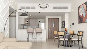 House | 1 bedroom, high-speed internet - 1BR in 1 Residence Al Wasl With Pool and gym (Dubai)