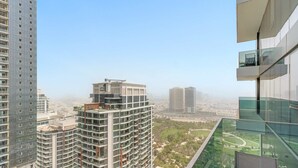 House | 1 bedroom, high-speed internet - 1BR in 1 Residence Al Wasl With Pool and gym (Dubai)