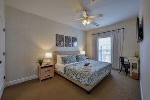 2 間睡房、書桌、熨斗/熨衫板、Wi-Fi