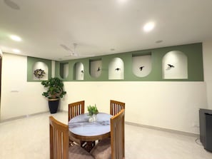 Two Bedroom Suite with Balcony | Living area