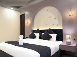 Chambre Deluxe | Literie de qualité supérieure, couette en duvet d'oie