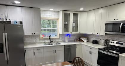 Burchtree Retreat featuring 2 Bedroom Home in Houston MO