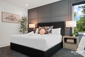2 bedrooms, iron/ironing board, free WiFi, bed sheets - Rob Scott #2 xxxxxxx (Austin)