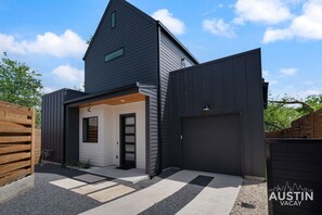 Exterior - Rob Scott #2 xxxxxxx (Austin)