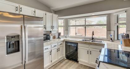6 Mi to Dtwn: Tucson Gem w/ Outdoor Oasis!