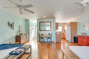 Apartment (0 Bedroom) | Interior