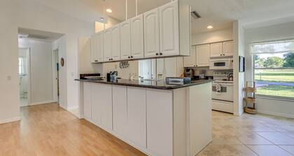 Sunny Sarasota Stay: Screened Pool + Pet Friendly