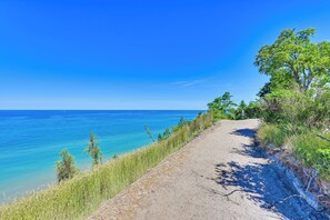 شقة (0 Bedroom) | المنشأة من الداخل