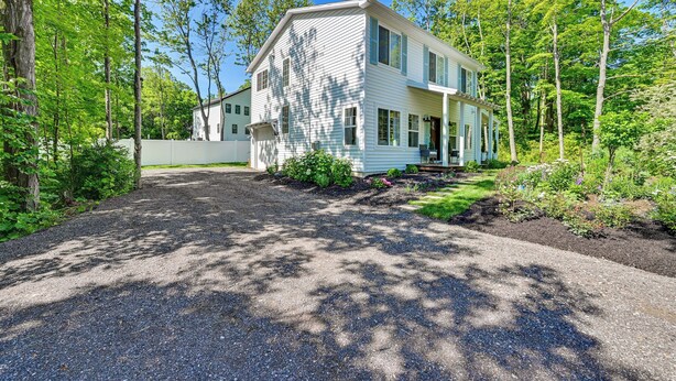 Apartment (0 Bedroom) | Interior - 2 Blocks to Lake Michigan: Sleek Couples Retreat! (South Haven)