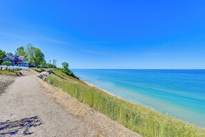 Apartment (0 Bedroom) | Interior