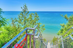 Apartment (0 Bedroom) | Interior