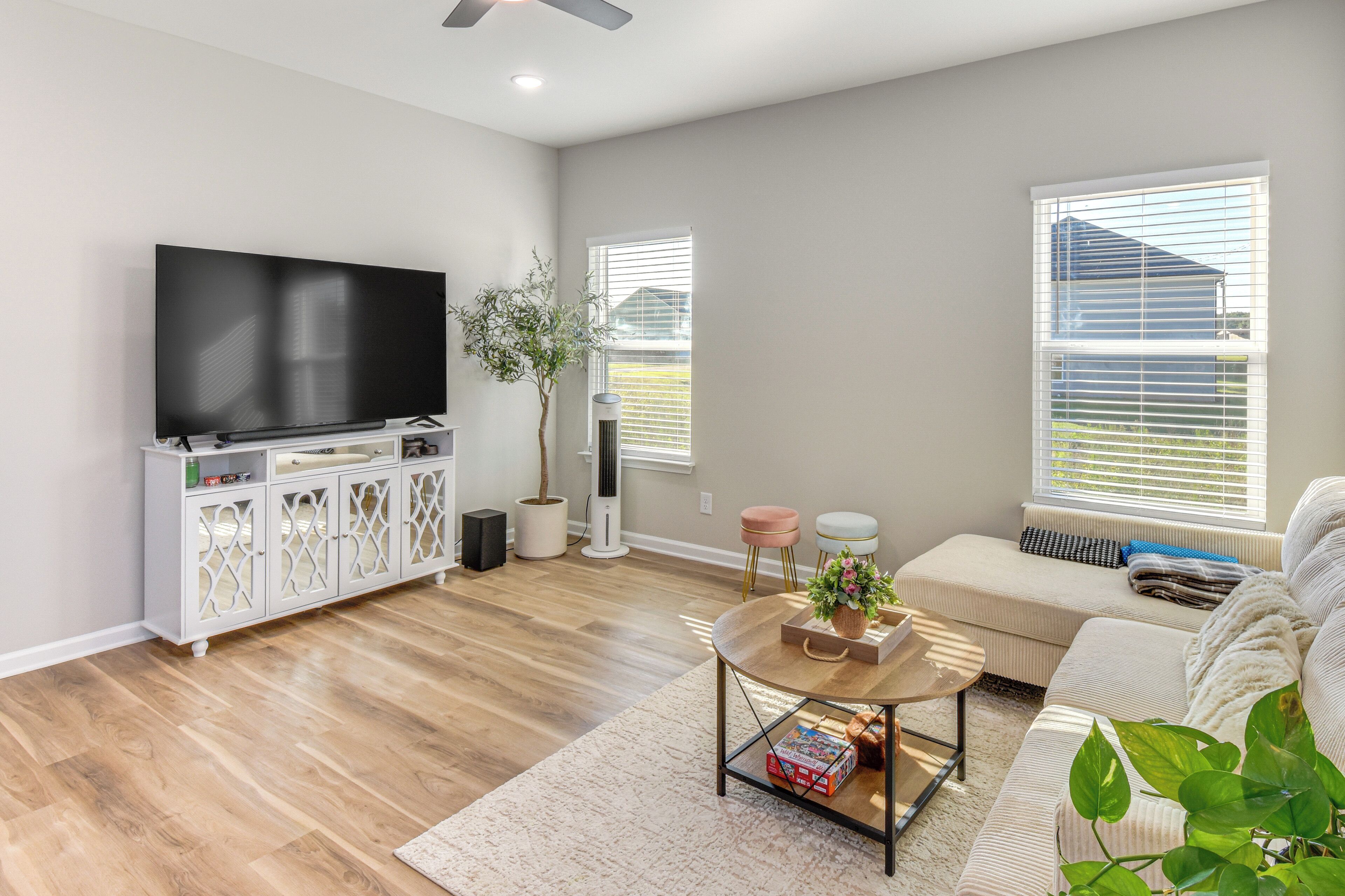 House (3 Bedrooms) | Front of property