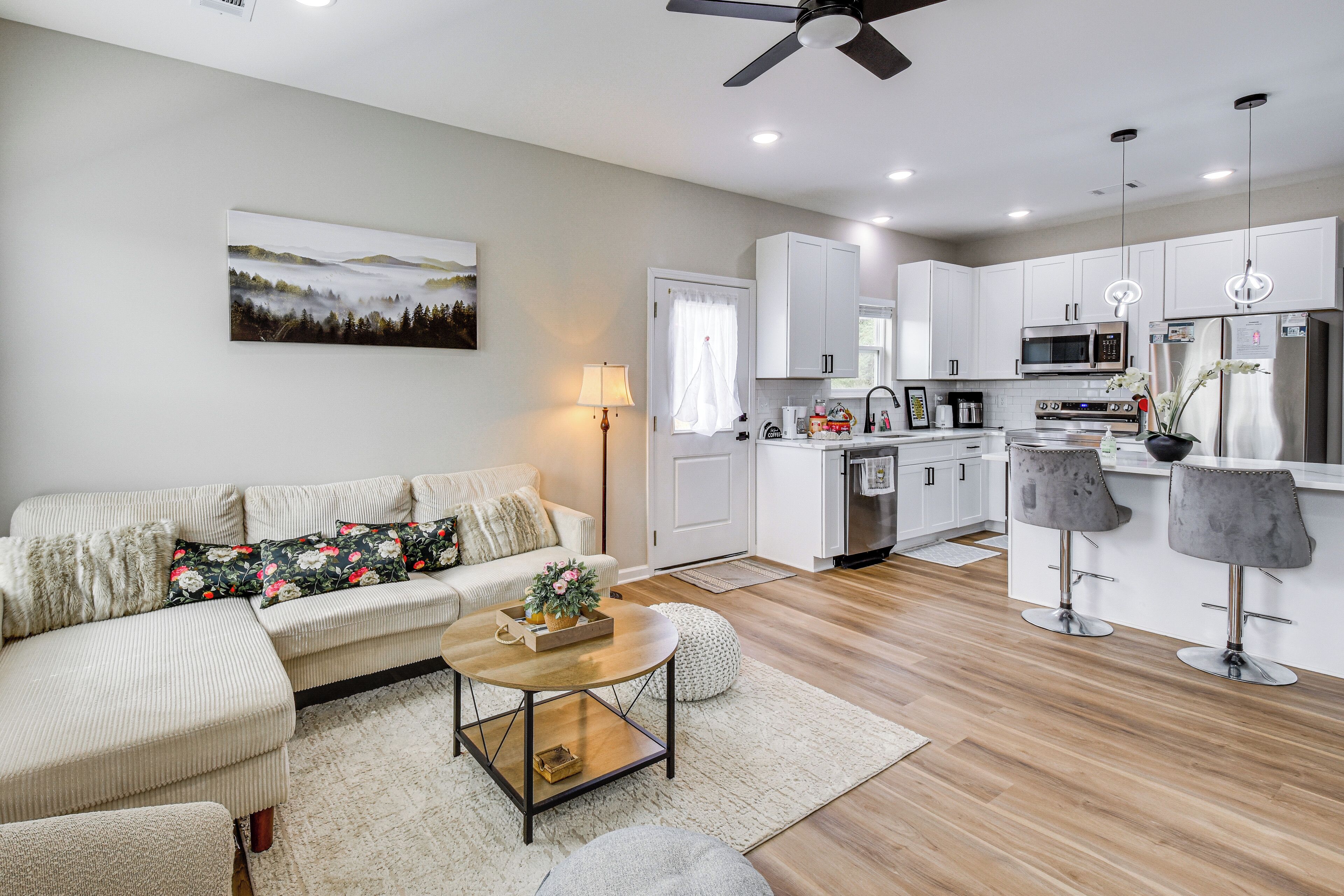 House (3 Bedrooms) | Interior