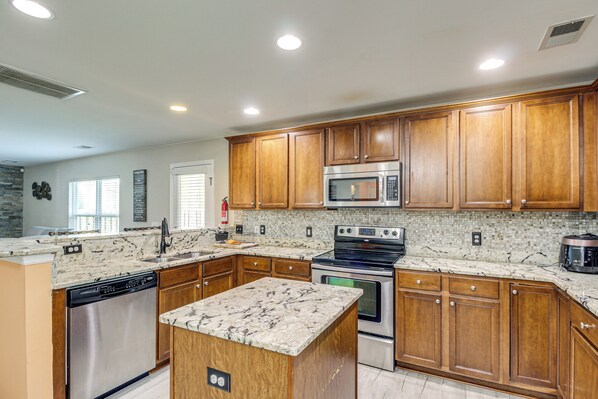 House (4 Bedrooms) | Interior