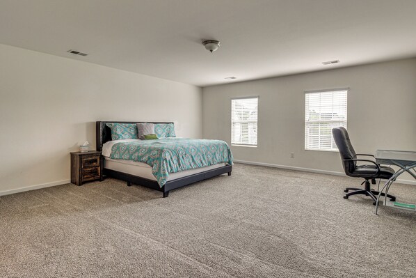 House (4 Bedrooms) | Interior