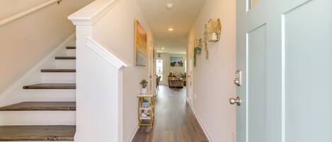 المنشأة من الداخل