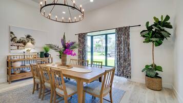 House (4 Bedrooms) | Interior