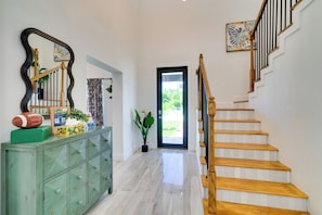 House (4 Bedrooms) | Interior - 7 Mi Fort Myers Beach: Luxe 'mai Tai Villa' (Fort Myers)