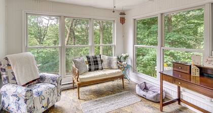 5 Mi to Harpers Ferry Nhp: Quiet Home w/ Deck