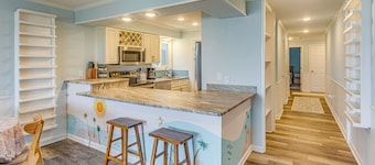 Beachfront Oasis w/ Pool Access in Surfside Beach!