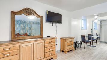 Apartment (0 Bedroom) | Interior