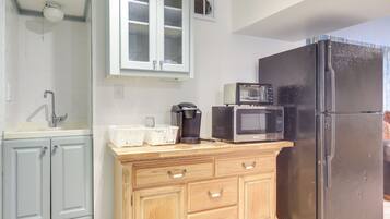 Apartment (0 Bedroom) | Interior