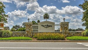 Unclassified image, 3 of 24, button - 2BR Pet-friendly Vacation Rental The Villages! (Lady Lake)