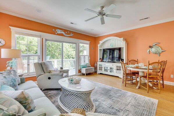 Apartment (3 Bedrooms) | Front of property