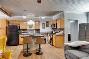 Apartment (1 Bedroom) | Interior - Commuter-friendly Rental Unit in Greenwood! (Greenwood)