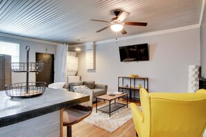 Apartment (1 Bedroom) | Interior