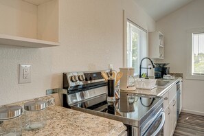 House (1 Bedroom) | Interior - Quaint Concord Home w/ Covered Porch: Near Hiking (Concord)